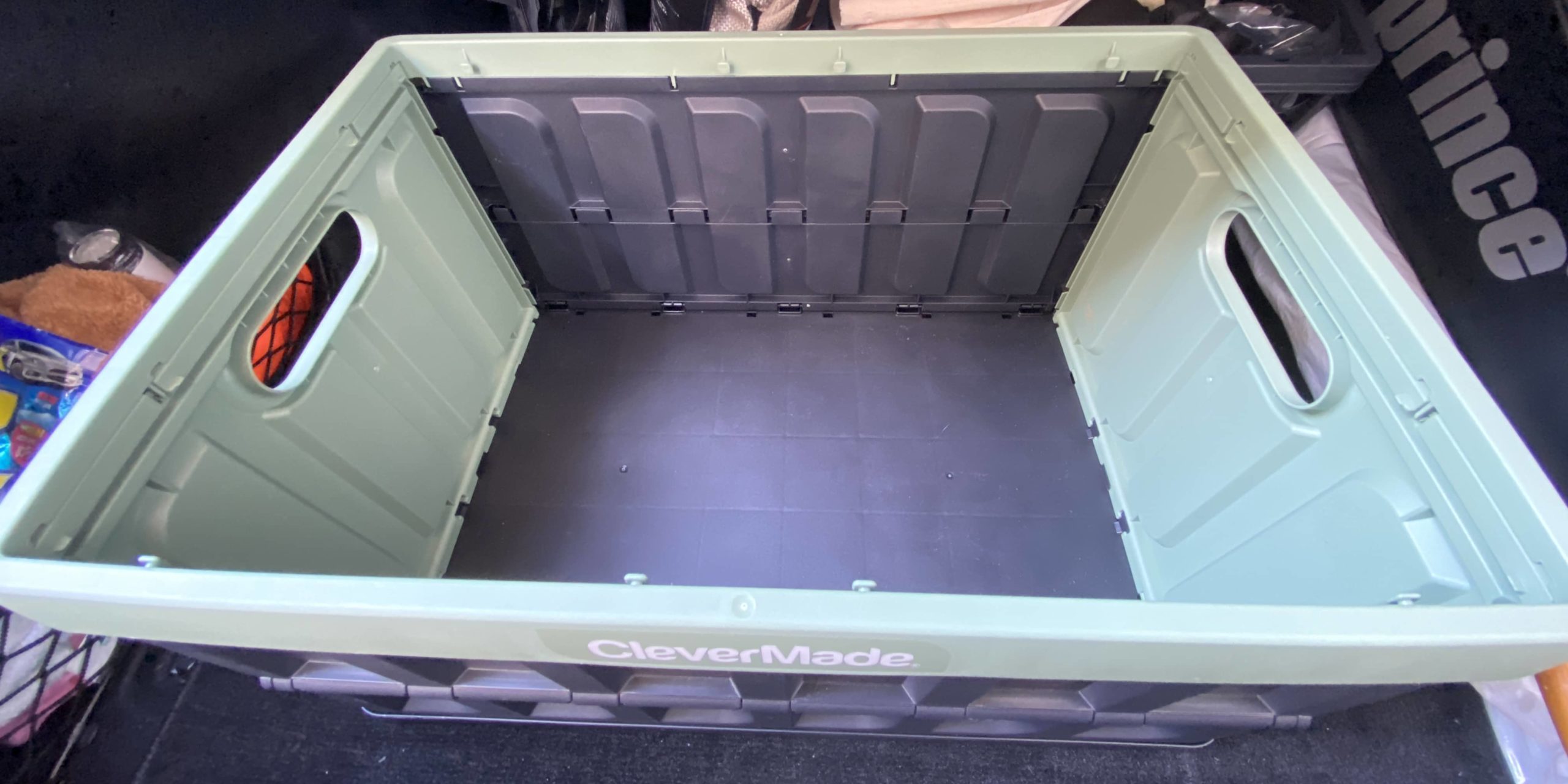 トランクルームの収納のおすすめのボックス Clevermade をレビュー Carcentral トランクルームの収納のおすすめのボックス Clevermade をレビュー Carcentral