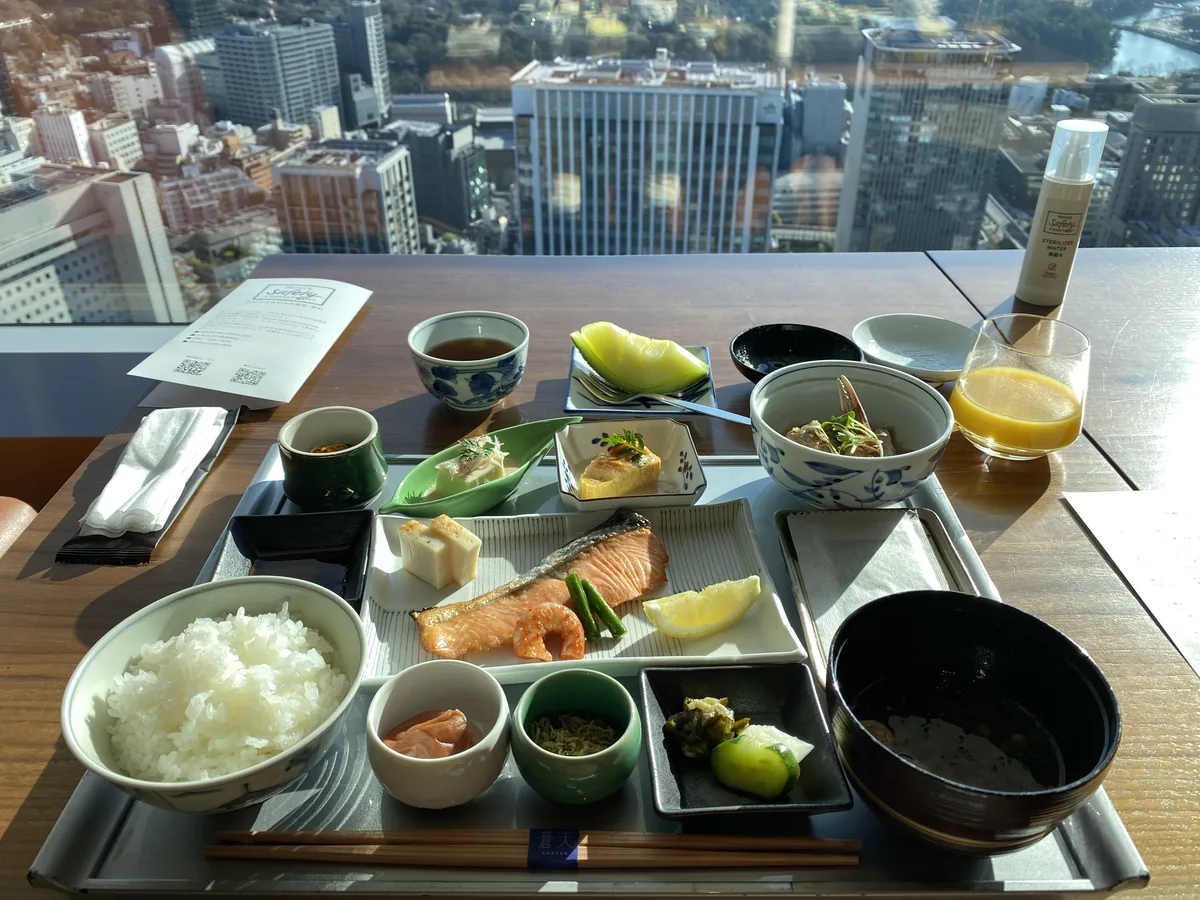 ザ・プリンスギャラリー東京紀尾井町 和朝食と客室からの眺め